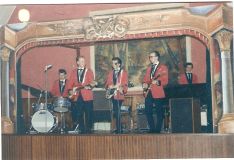 37-Bal-paa-kroen-1963.jpg